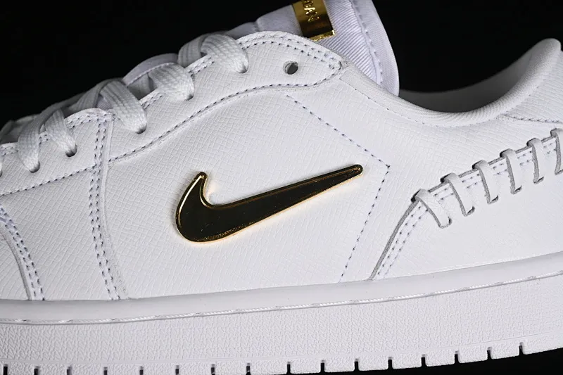 All categories Air Jordan Jordan series basketball shoes Air Jordan 1 Low Air Jordan 1 Low "Method of Make" AJ1 Joe 1 white gold low-top cultural and leisure sports shoes FN5032-100